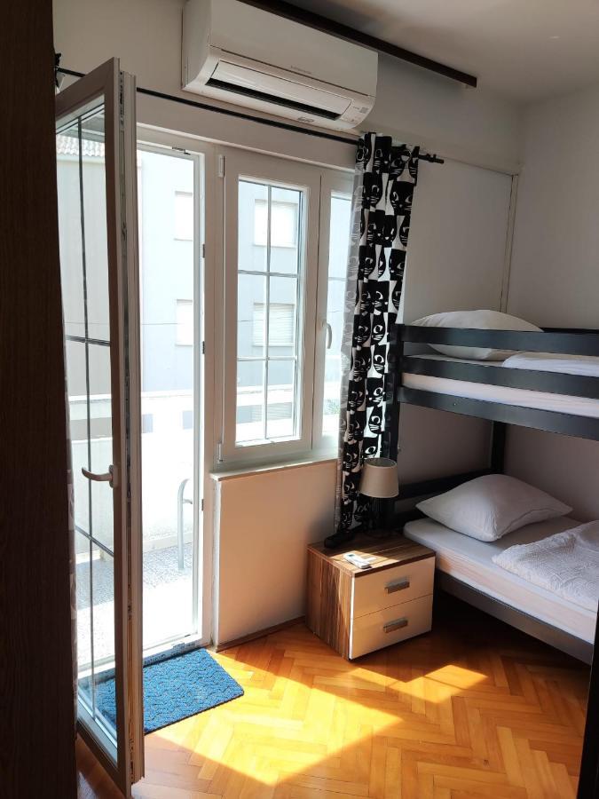 Central Single House With Parking-Top Location! Novalja Exterior foto